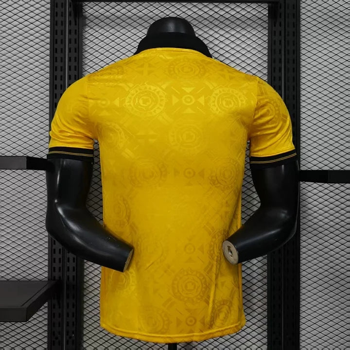 Wolves, Sezona 2025/2026, Domaći Dres