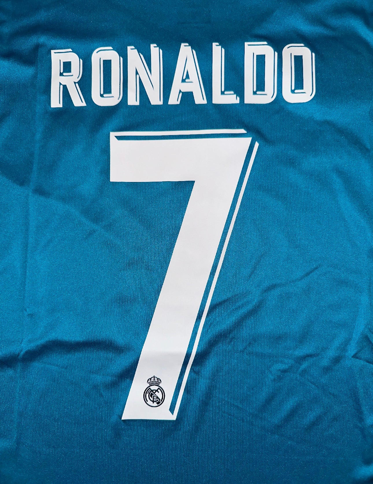 Real Madrid, Sezona 2017/2018, Retro Treći Dres - Ronaldo 7