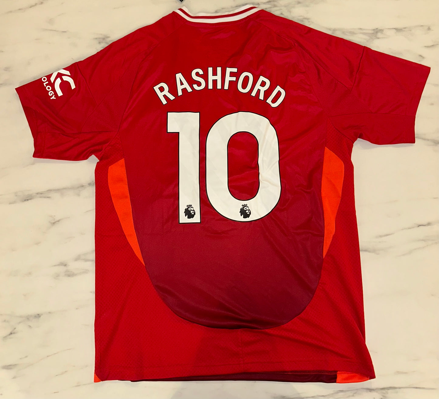 Manchester United, Sezona 2024/2025, Domaći Dres - Rashford 10