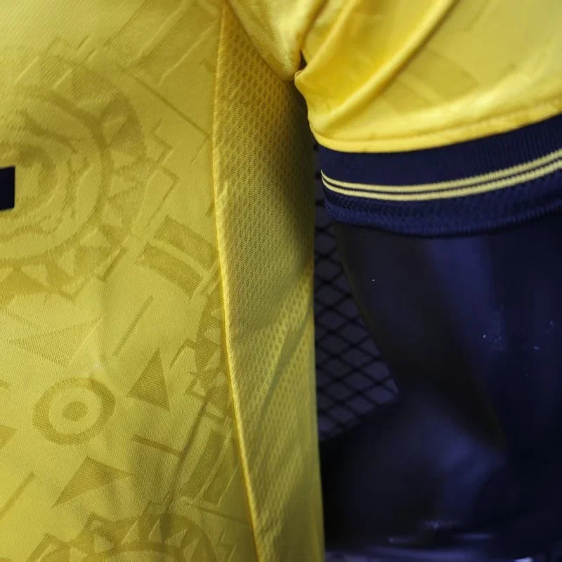 Wolves, Sezona 2025/2026, Domaći Dres