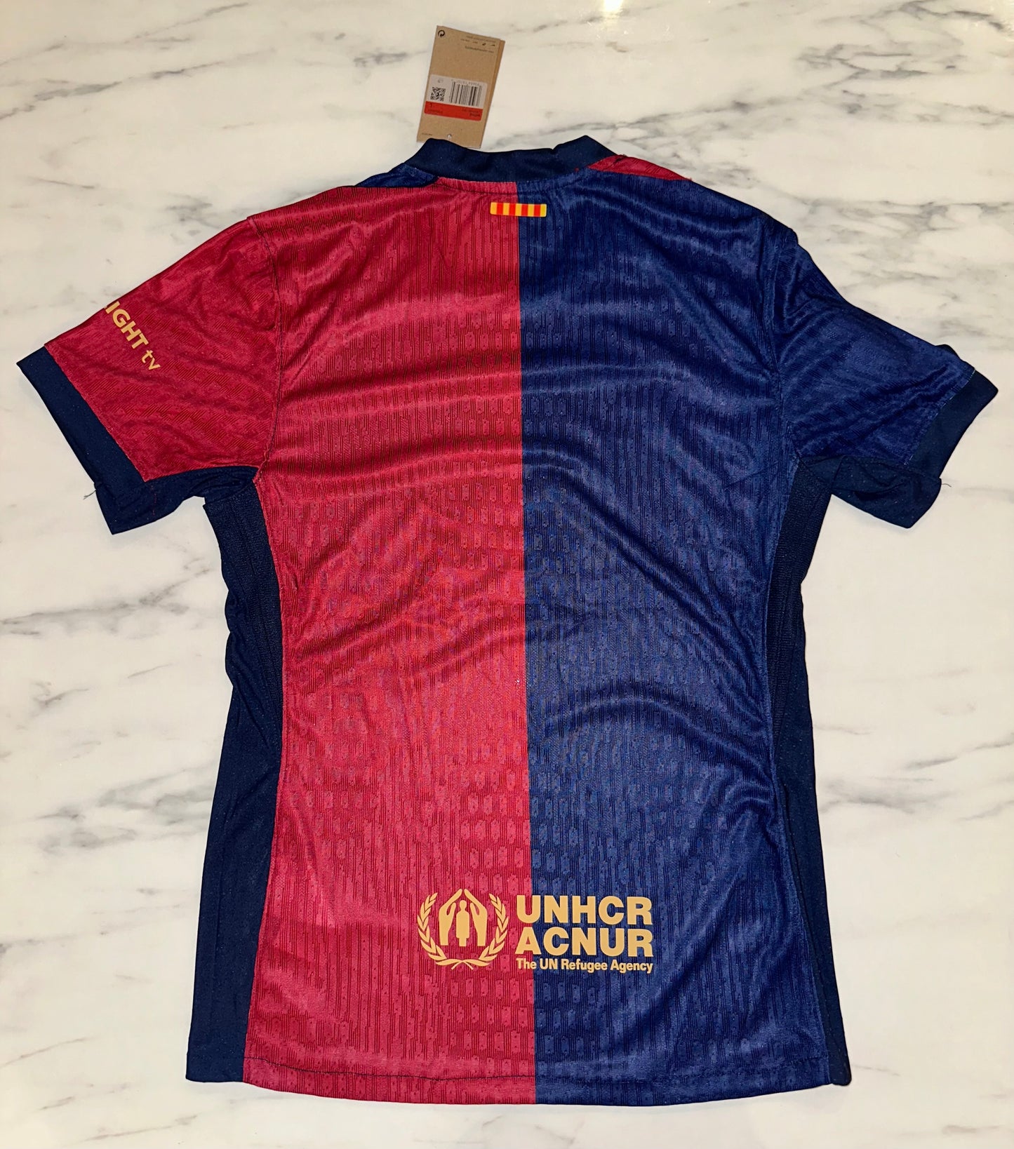 Barcelona, Sezona 2024/2025, Domaći Dres
