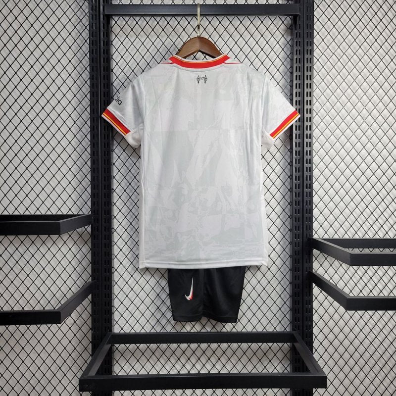 Liverpool, Sezona 2024/2025, Treći Dječiji Komplet