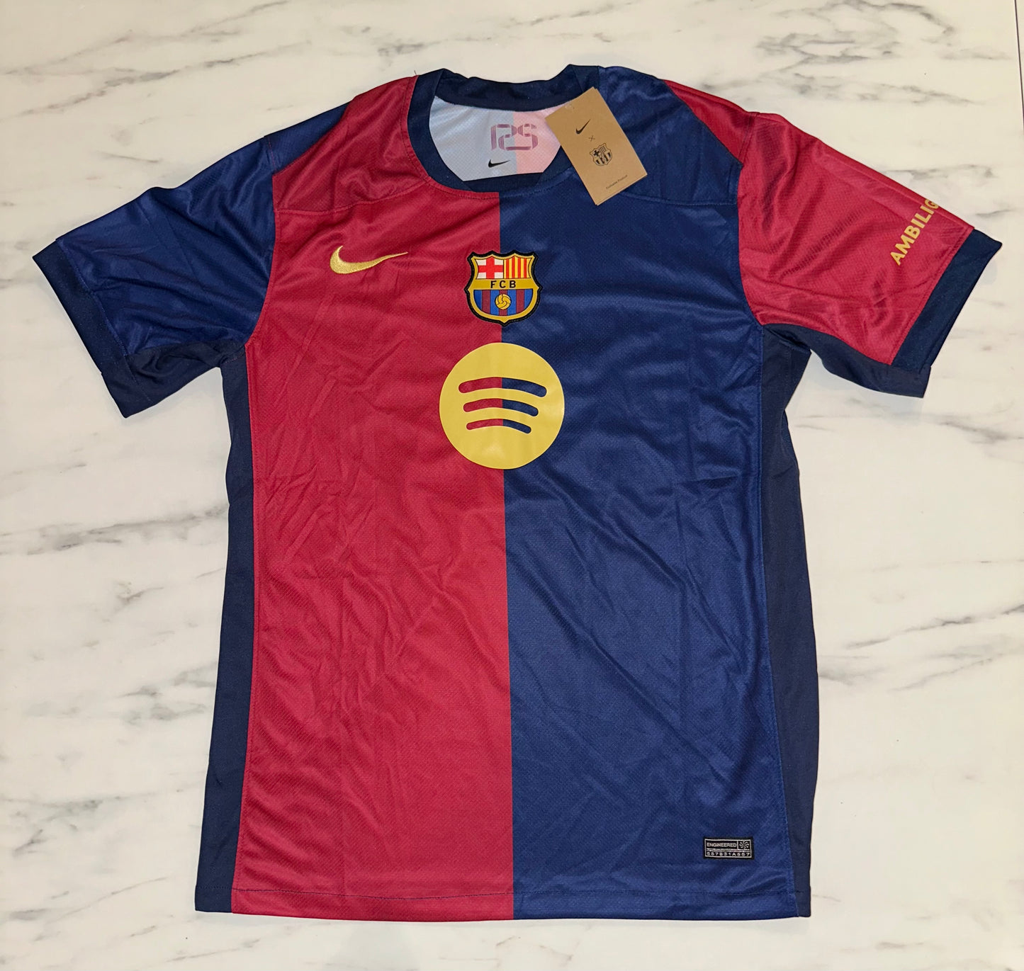 Barcelona, Sezona 2024/2025, Domaći Dres - GAVI 6