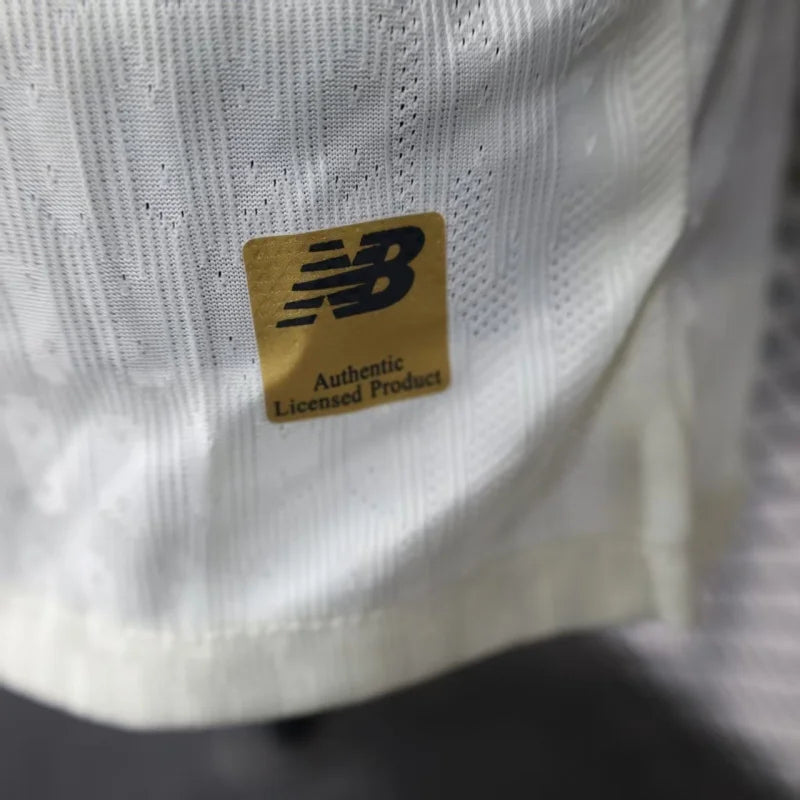 Bayer Leverkusen, Sezona 2025/2026, Gostujući Dres
