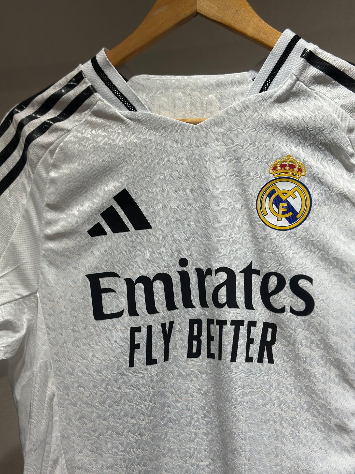 Real Madrid, Sezona 2024/2025, Domaći Dres - Modric 10