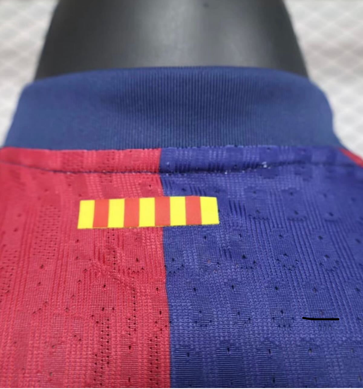 Barcelona, Sezona 2024/2025, Domaći Dres