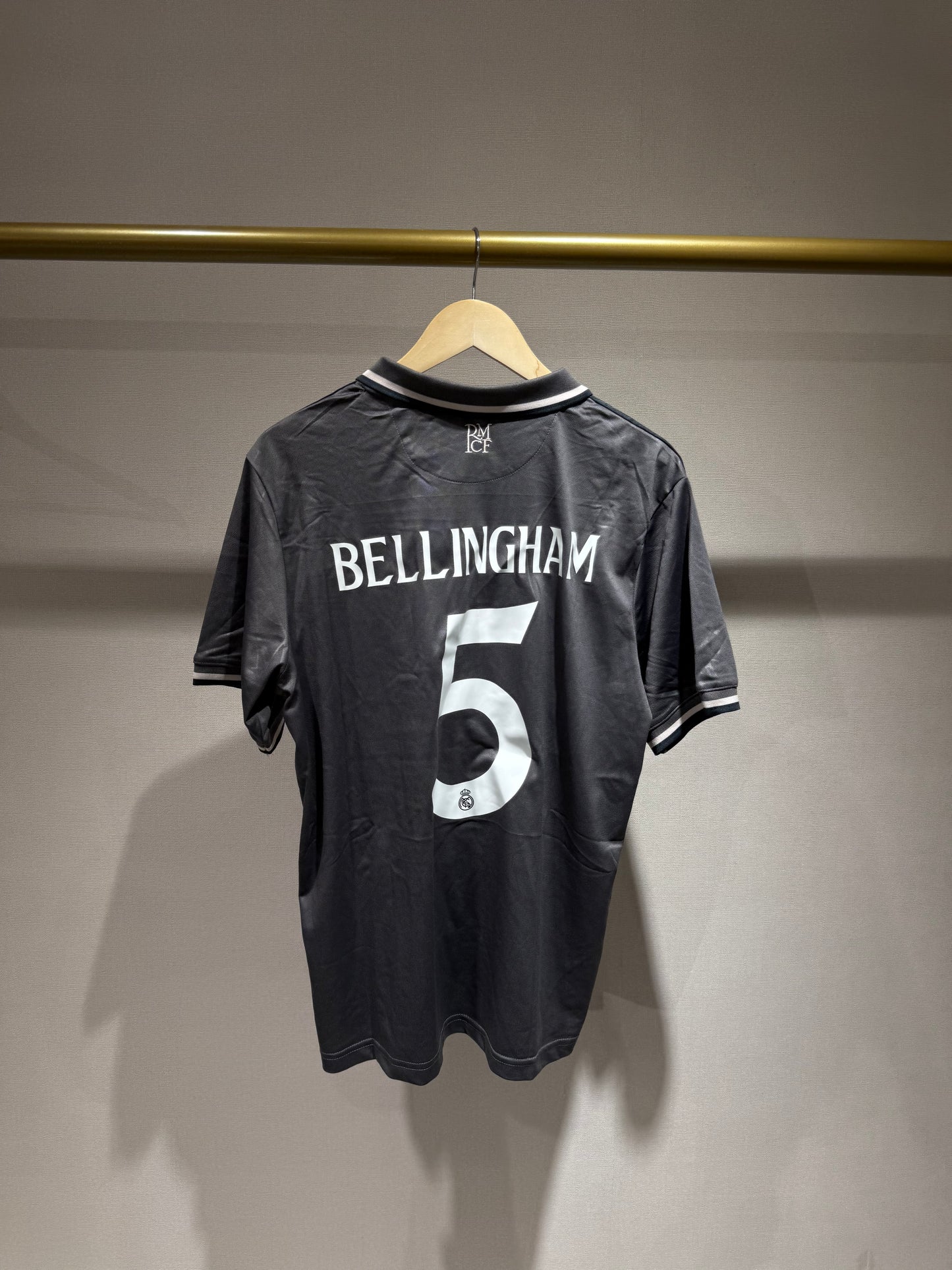 Real Madrid, Sezona 2024/2025, Treći Dres - BELLINGHAM 5