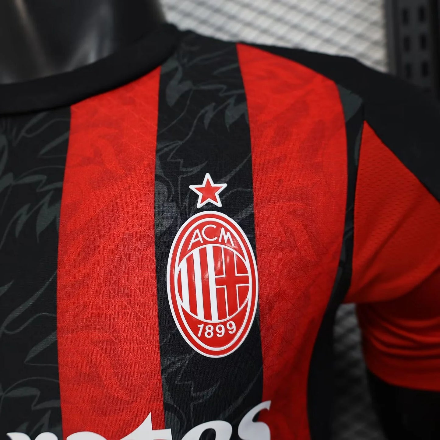 AC Milan, Sezona 2025/2026, Domaći Dres