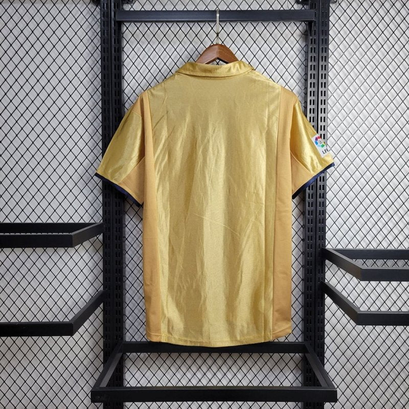 Barcelona, Sezona 2001/2002, Gostujući Retro Dres.