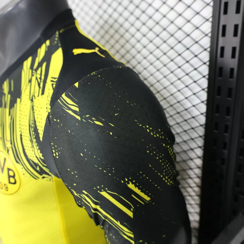 Borussia Dortmund, Sezona 2025/2026, Domaći Dres