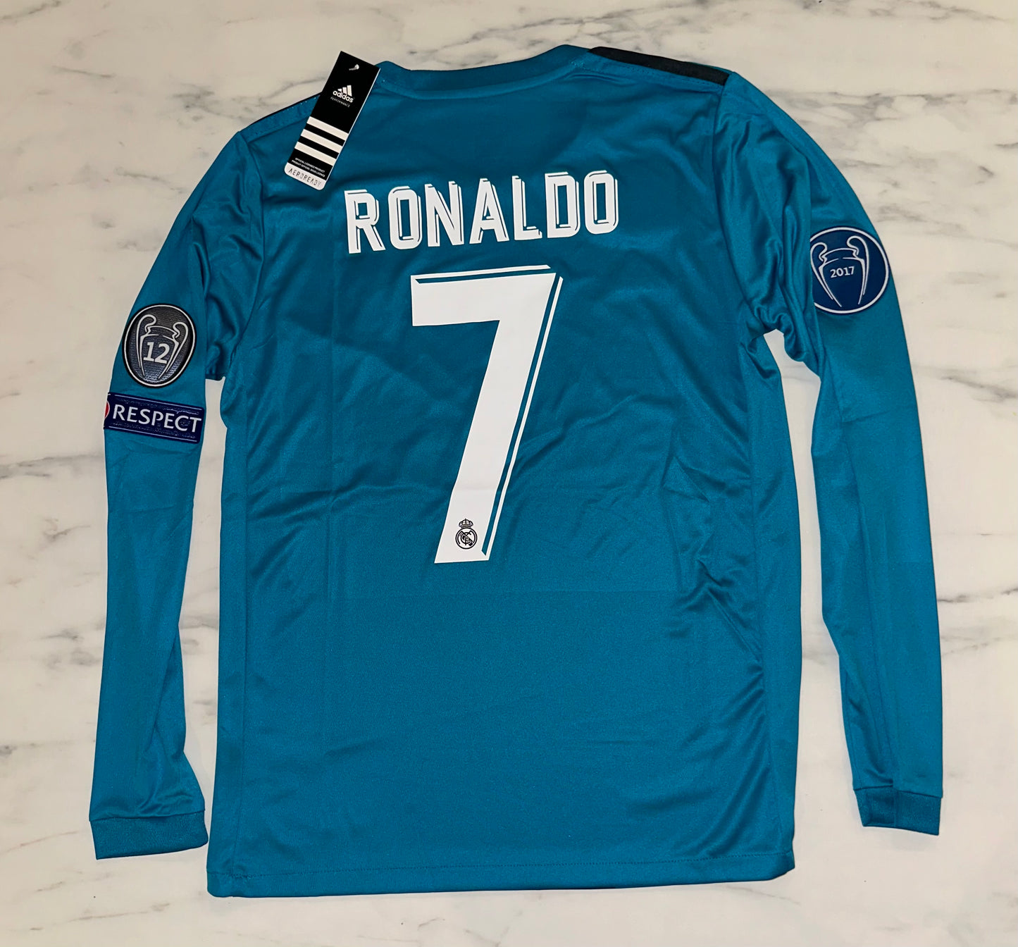 Real Madrid, Sezona 2017/2018, Retro Domaći Dres - Ronaldo 7
