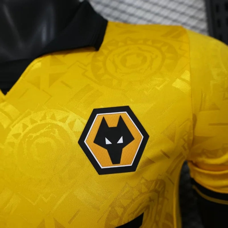 Wolves, Sezona 2025/2026, Domaći Dres