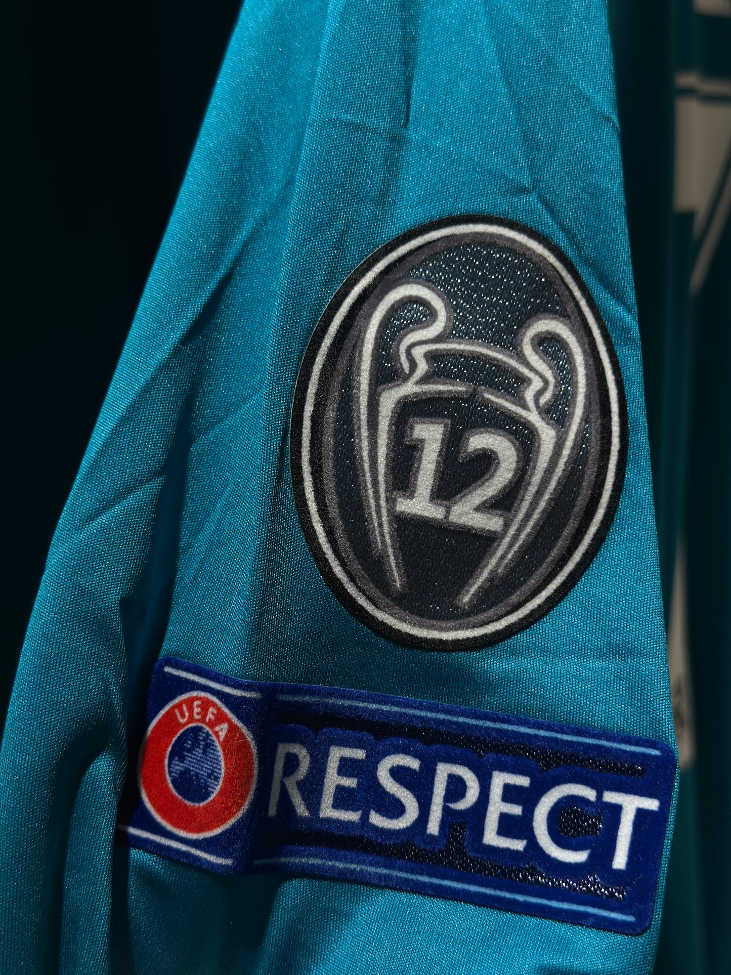 Real Madrid, Sezona 2017/2018, Retro Treći Dres - Ronaldo 7
