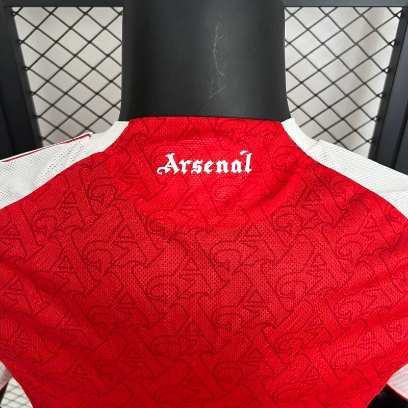 Arsenal, Sezona 2025/2026, Domaći Dres