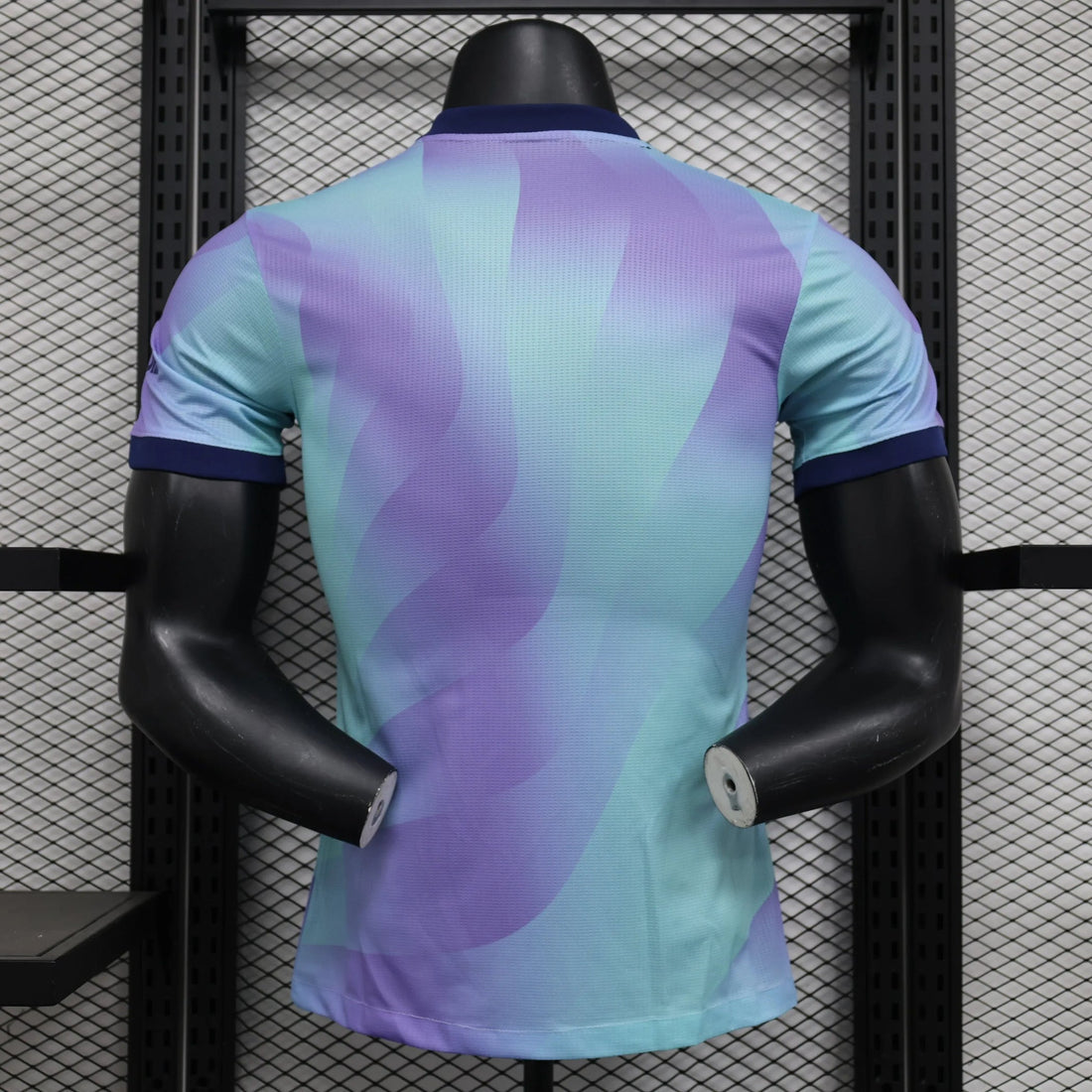 Arsenal, Sezona 2024/2025, Treći Dres