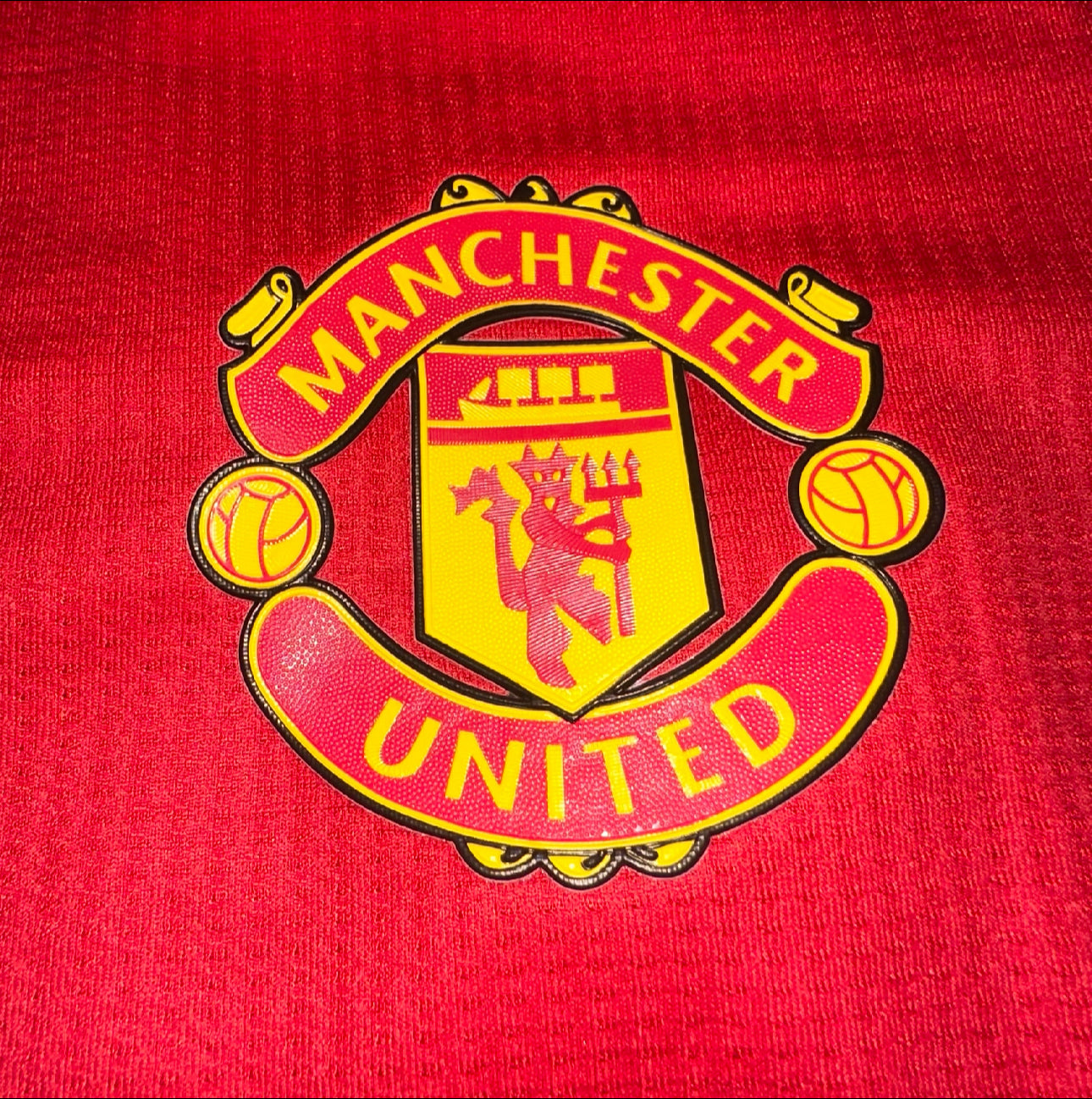 Manchester United, Sezona 2024/2025, Domaći Dres - Bruno 8