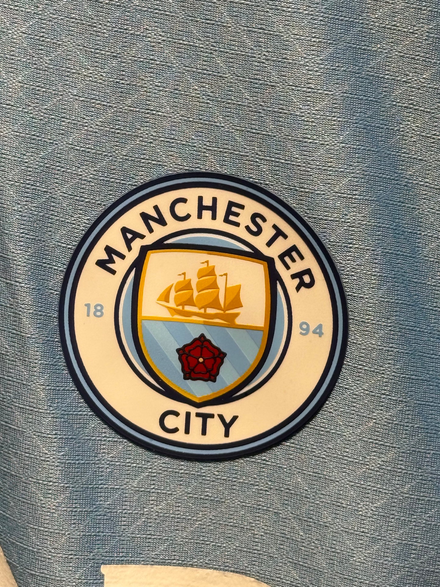 Manchester City, Sezona 2024/2025, Domaći Dres - Grealish 10