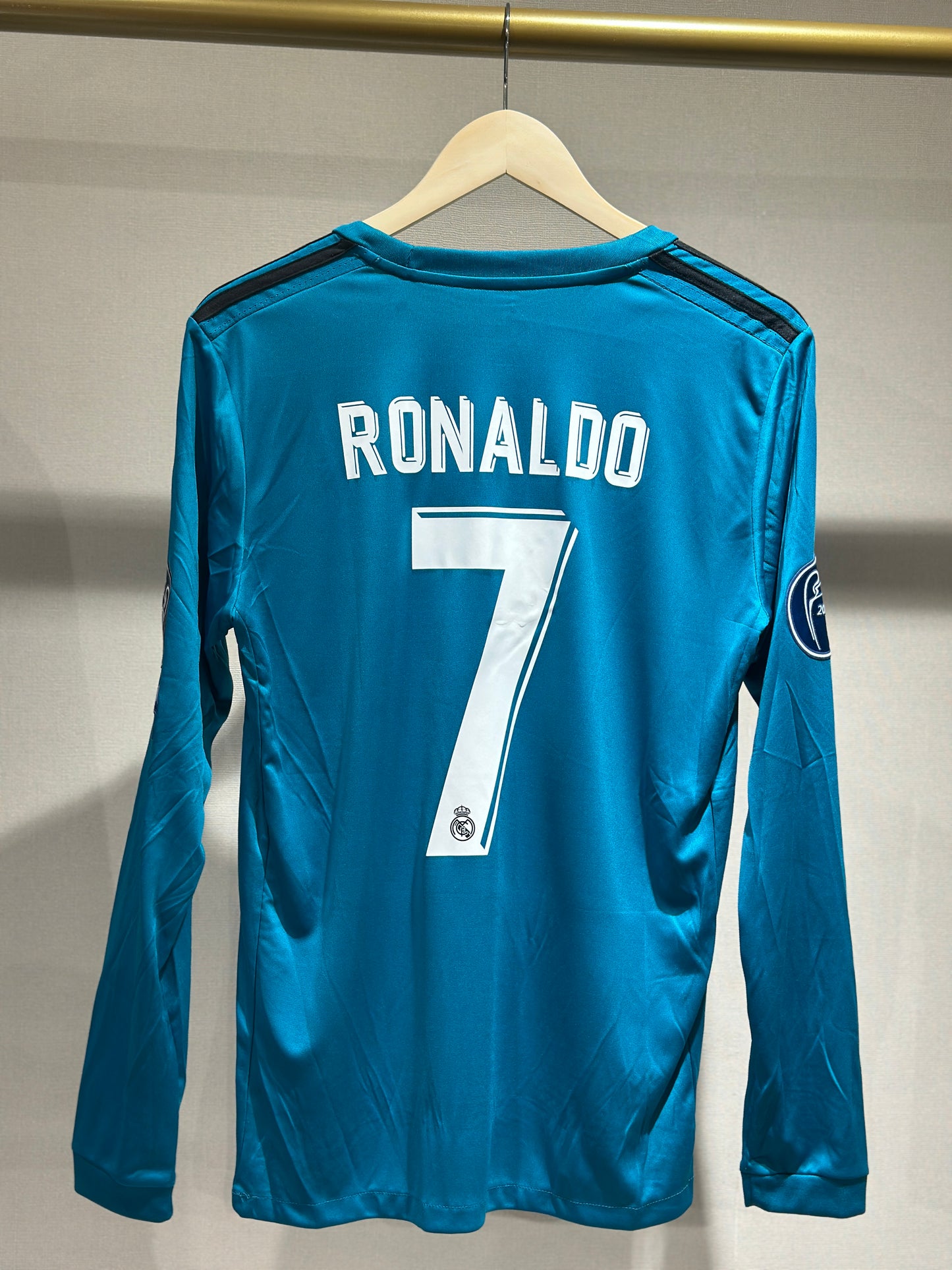Real Madrid, Sezona 2017/2018, Retro Treći Dres - Ronaldo 7