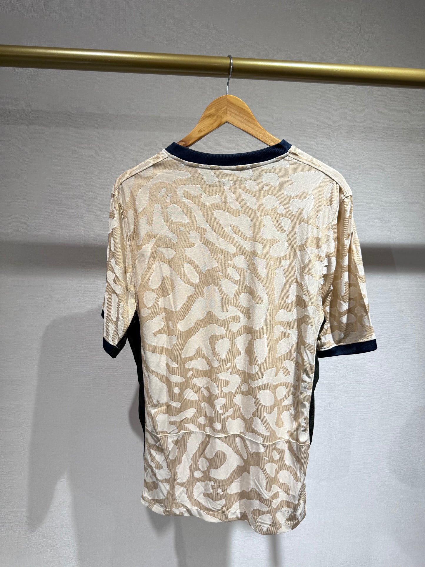 PSG, Sezona 2023/2024, Četvrti Dres