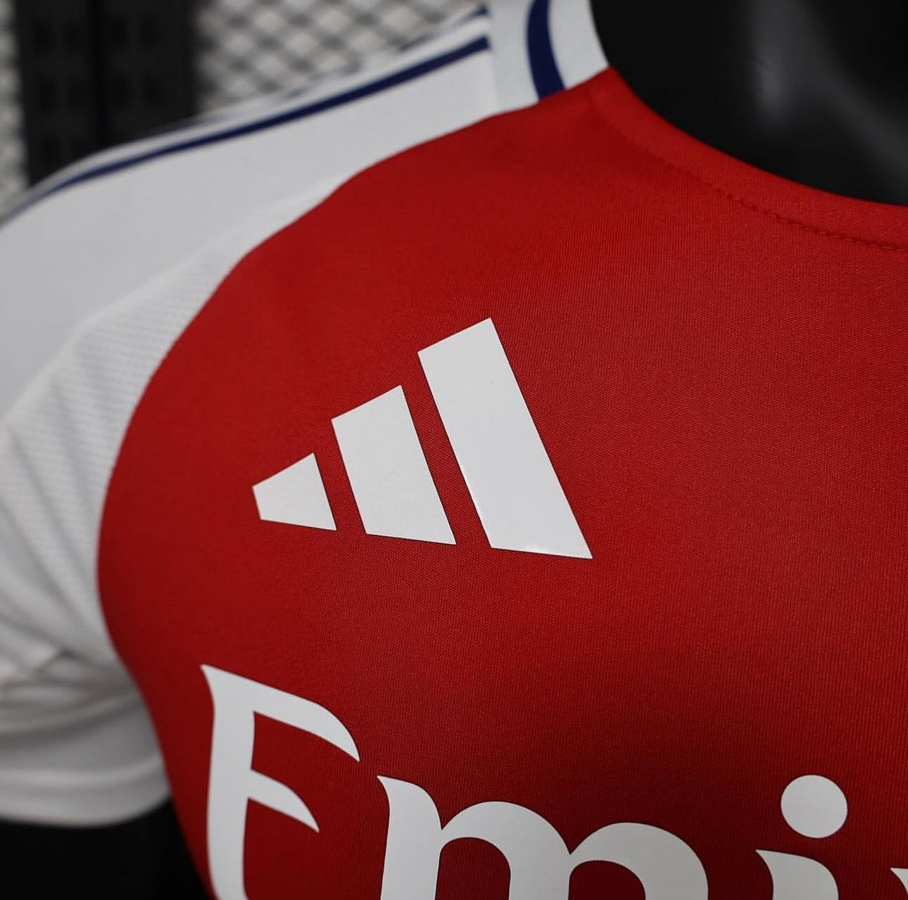 Arsenal, Sezona 2024/2025, Domaći Dres
