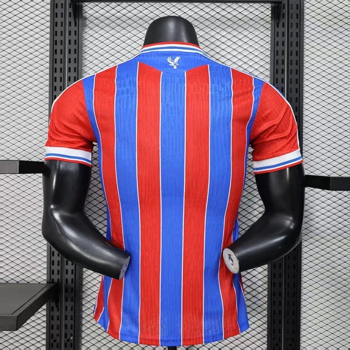 Crystal Palace, Sezona 2025/2026, Domaći Dres