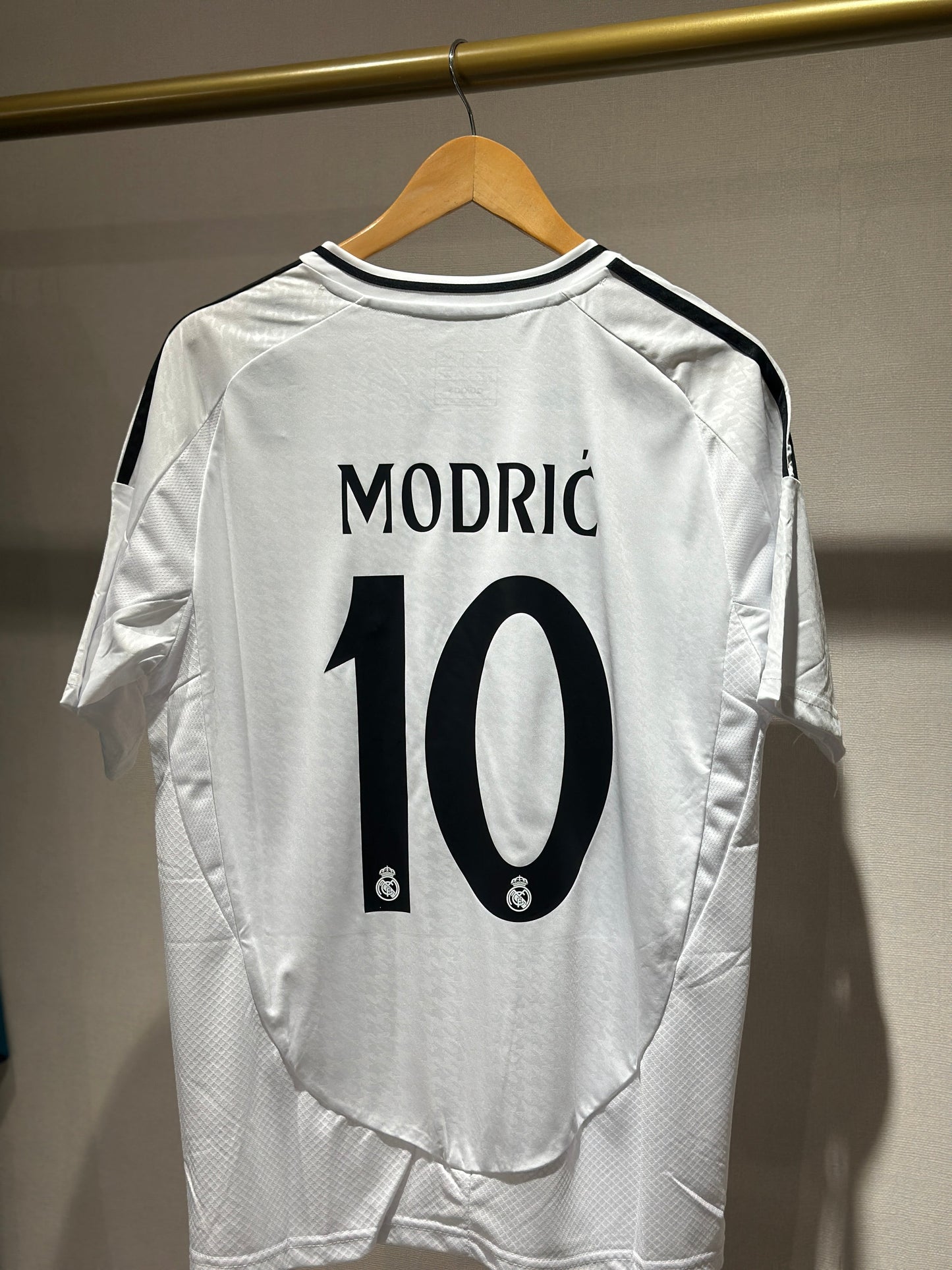 Real Madrid, Sezona 2024/2025, Domaći Dres - Modric 10