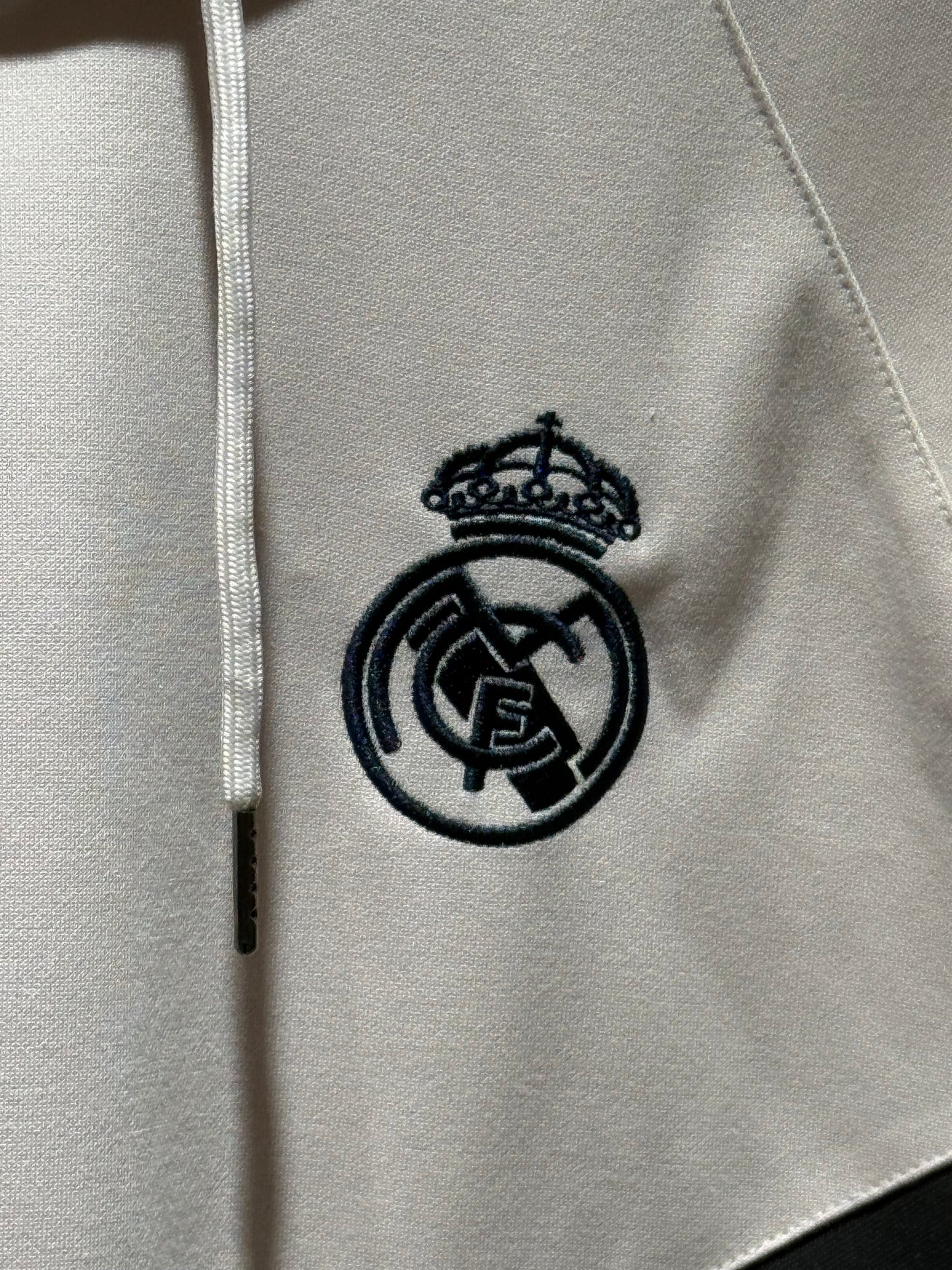 Real Madrid Beige Dukserice Od 100% Pamuka