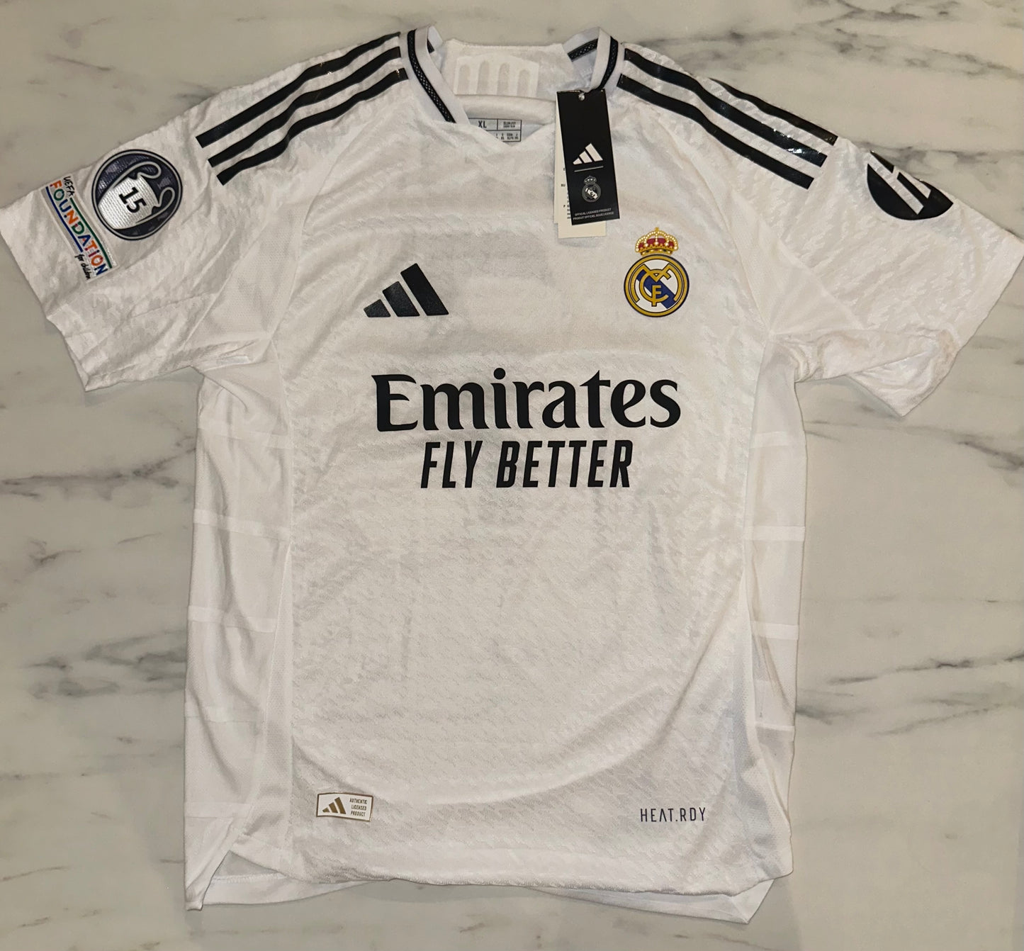 Real Madrid, Sezona 2024/2025, Domaći Dres - Vini Jr 7