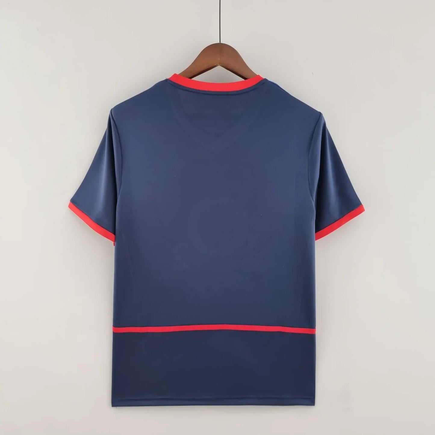 Arsenal, Sezona 2002/2004, Gostujući Retro Dres.