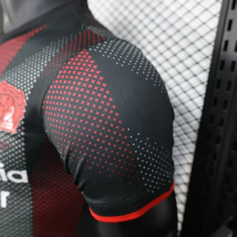 Bayer Leverkusen, Sezona 2025/2026, Domaći Dres