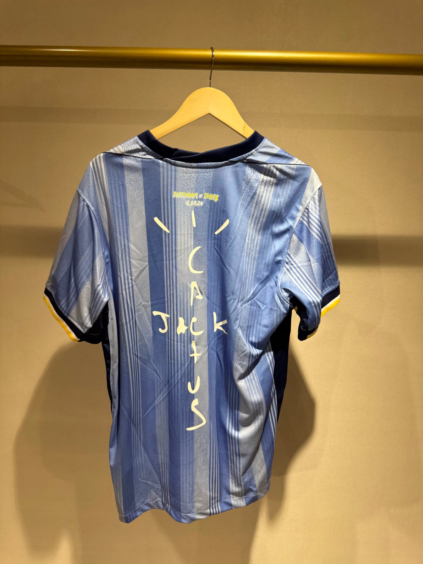 Tottenham x Travis Scott Dres