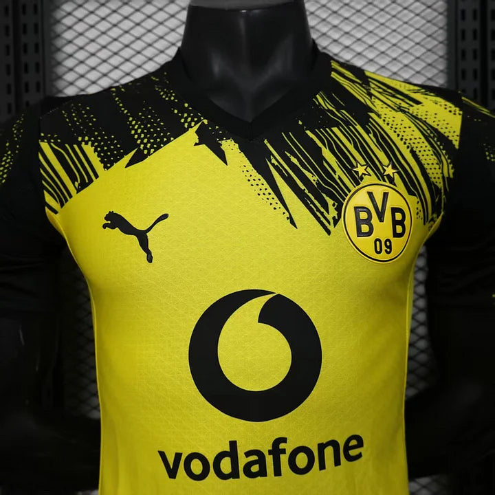 Borussia Dortmund, Sezona 2025/2026, Domaći Dres