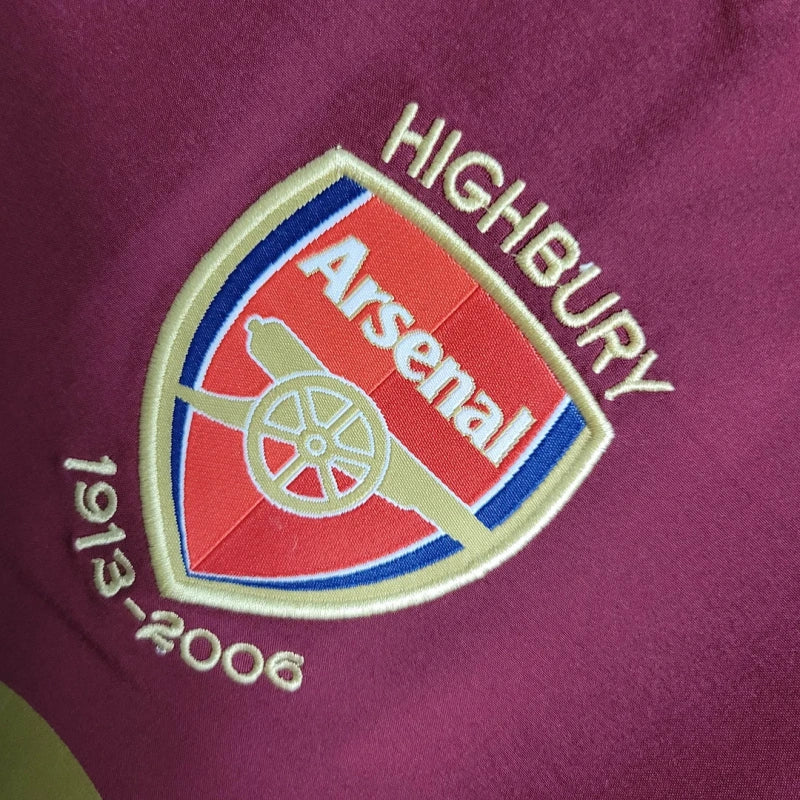 Arsenal, Sezona 2005/2006, Domaći Retro Dres.