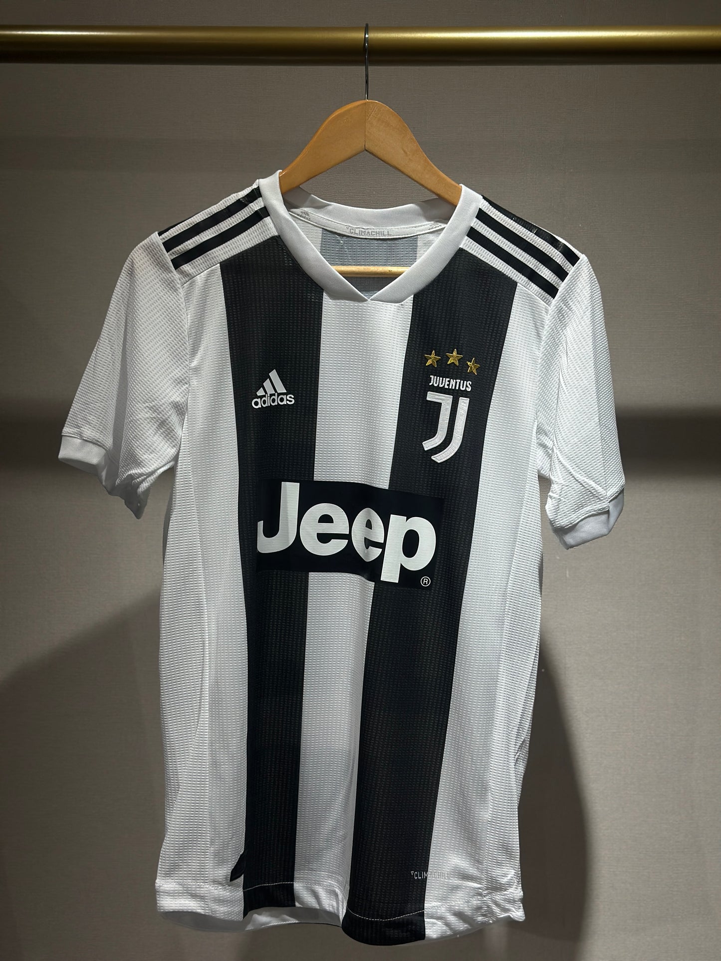 Juventus, Sezona 2018/2019, Retro Domaći Dres - DYBALA 10