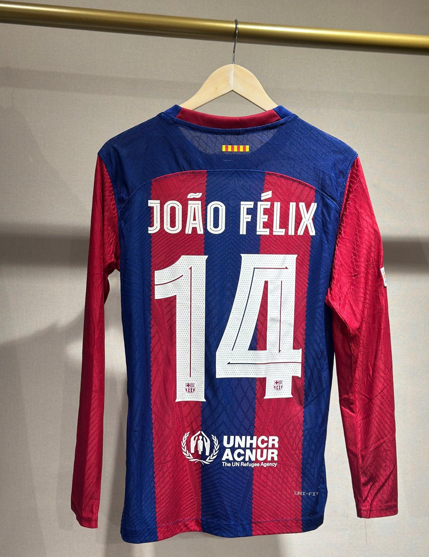 Barcelona, Sezona 2023/2024, Domaći Dres - João Félix 14