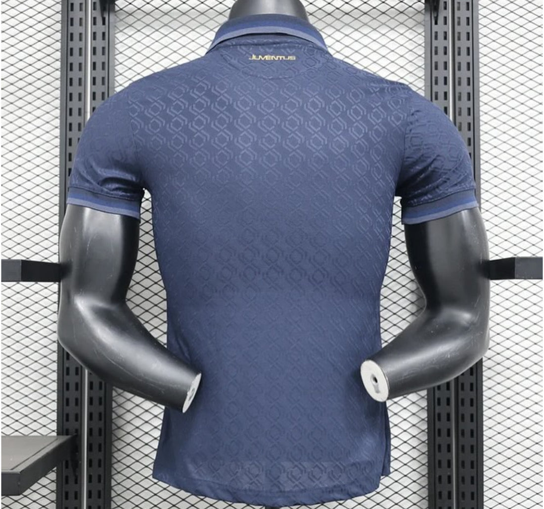 Juventus, Sezona 2024/2025, Treći Dres