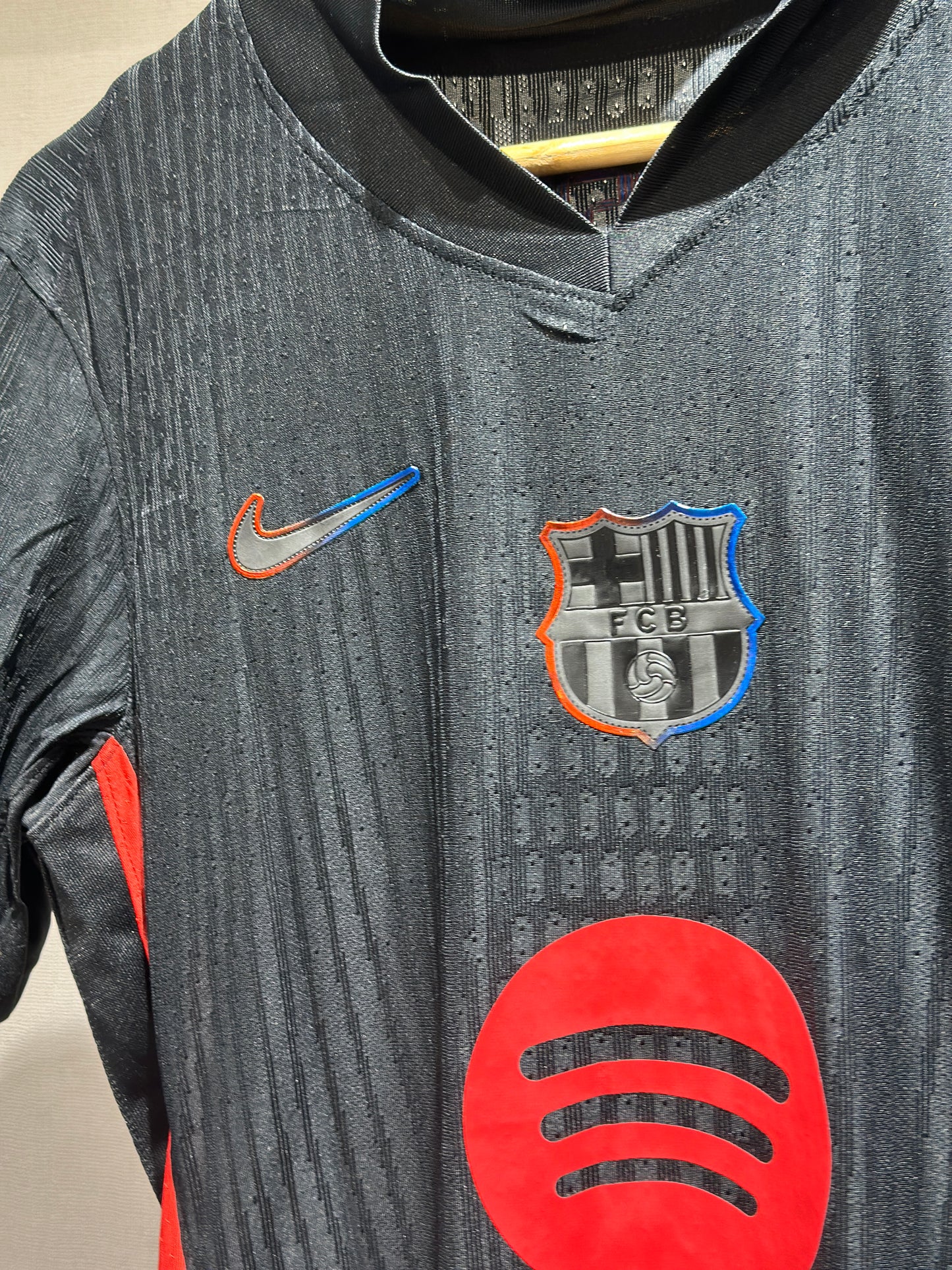 Barcelona, Sezona 2024/2025, Gostujući Dres - Pedri 8