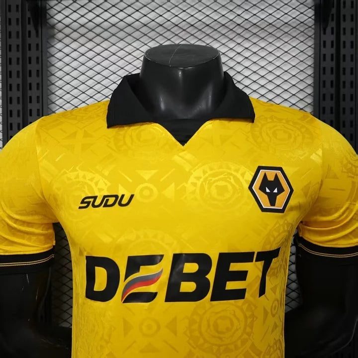 Wolves, Sezona 2025/2026, Domaći Dres