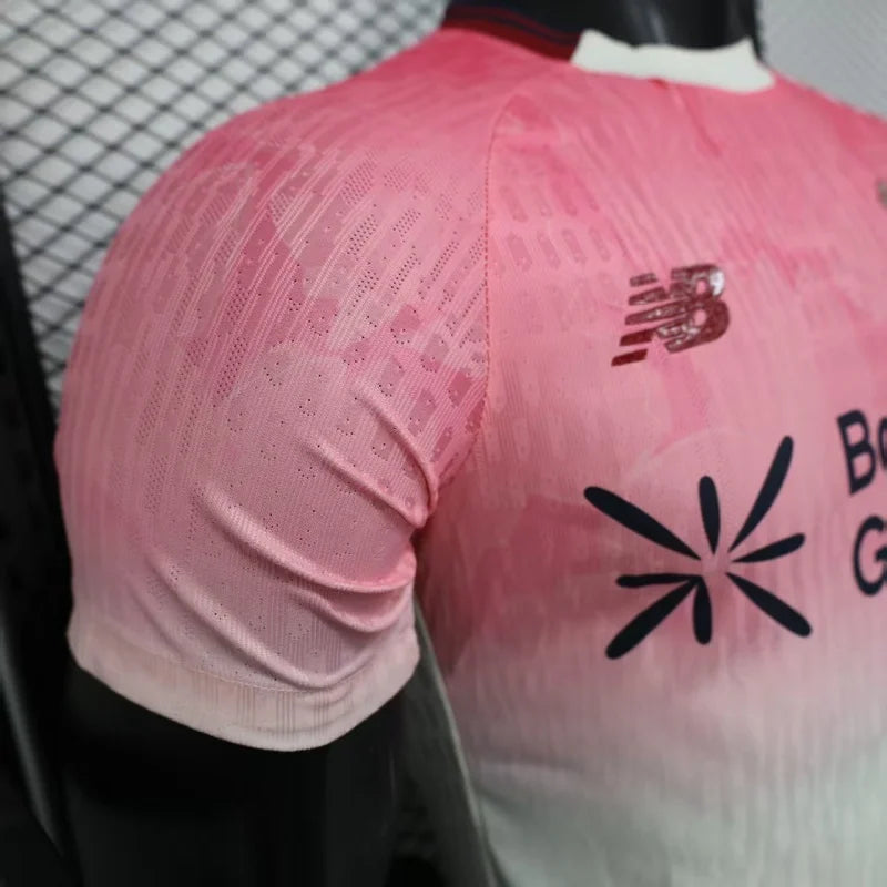 Bayer Leverkusen, Sezona 2025/2026, Gostujući Dres