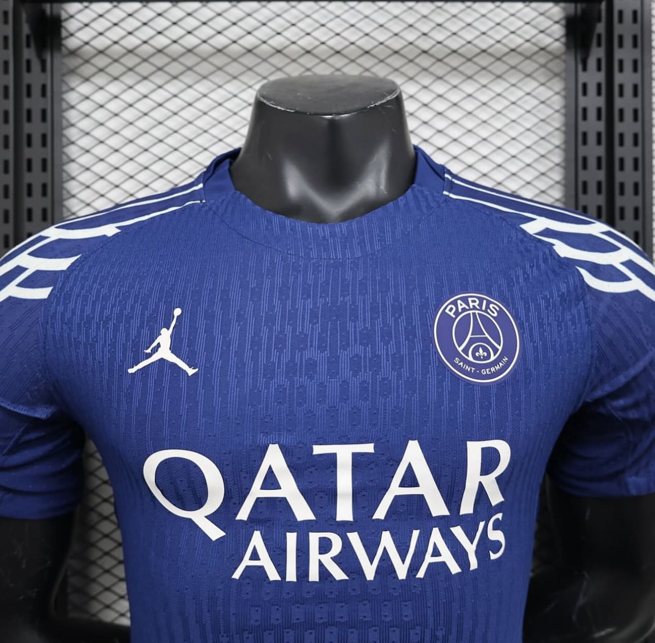 PSG, Sezona 2024/2025, Četvrti Dres