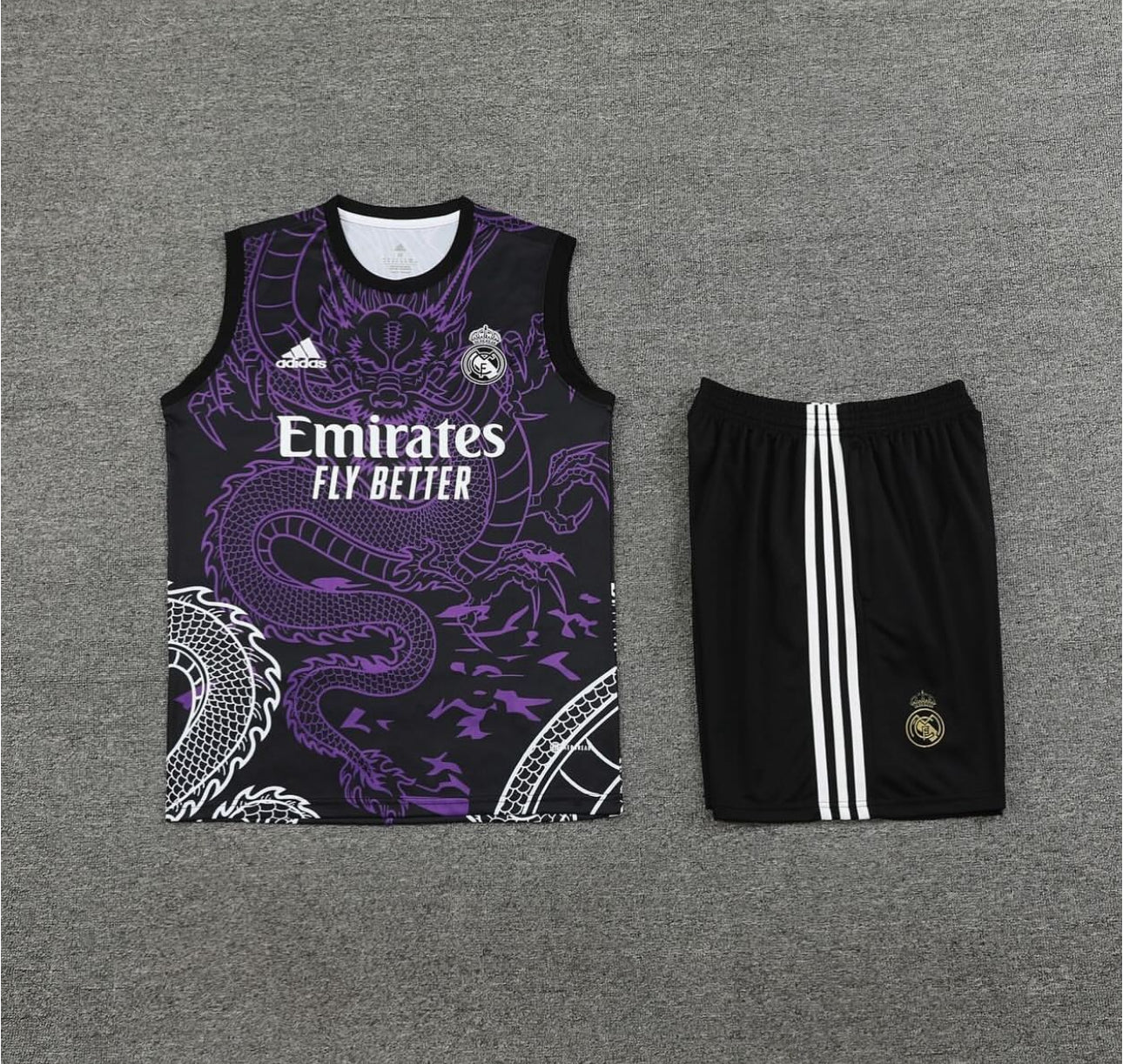 Real Madrid Komplet Dres Za Treniranje.
