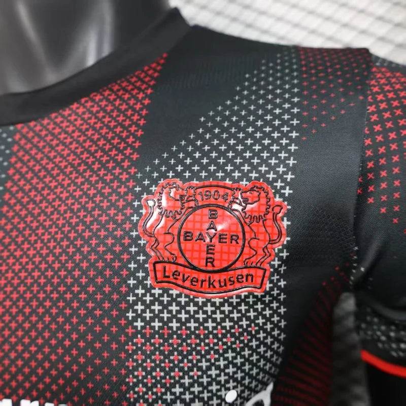 Bayer Leverkusen, Sezona 2025/2026, Domaći Dres