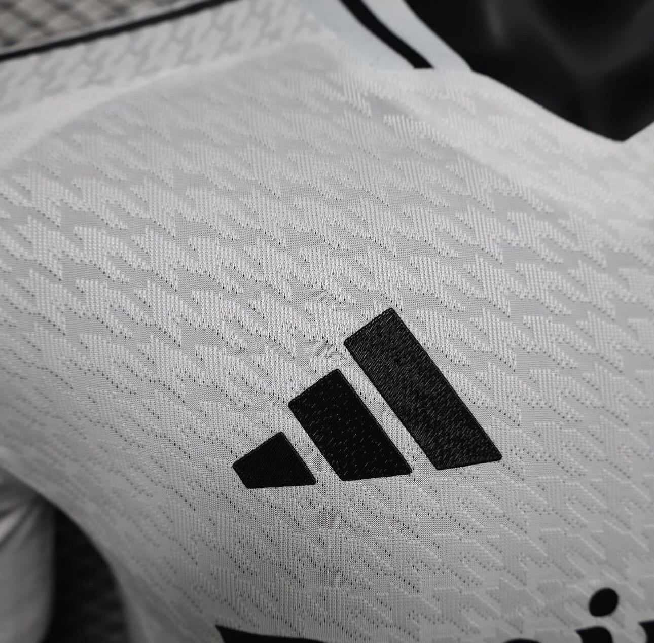 Real Madrid, sezona 2024/2025, domaći dres