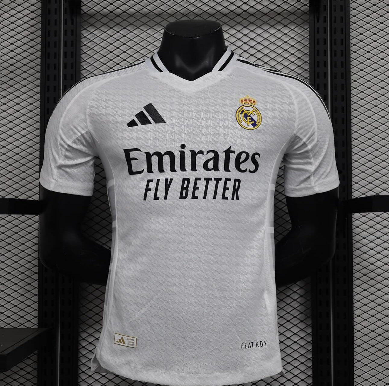 Real Madrid, sezona 2024/2025, domaći dres