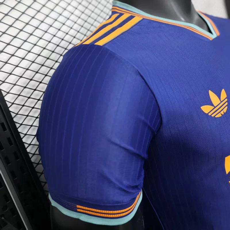 Newcastle, Sezona 2025/2026, Treći Dres