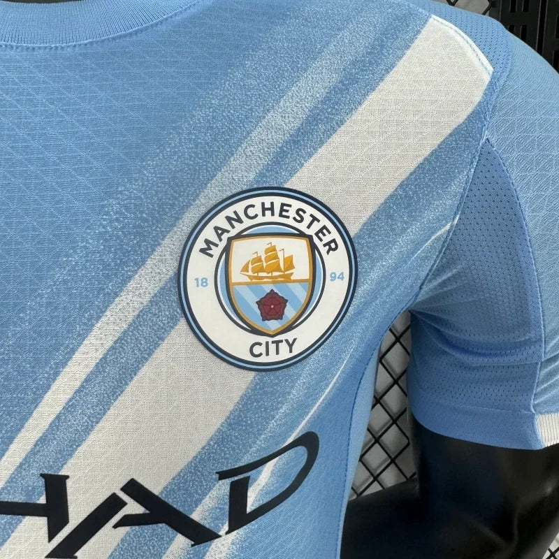 Manchester City, Sezona 2025/2026, Domaći Dres