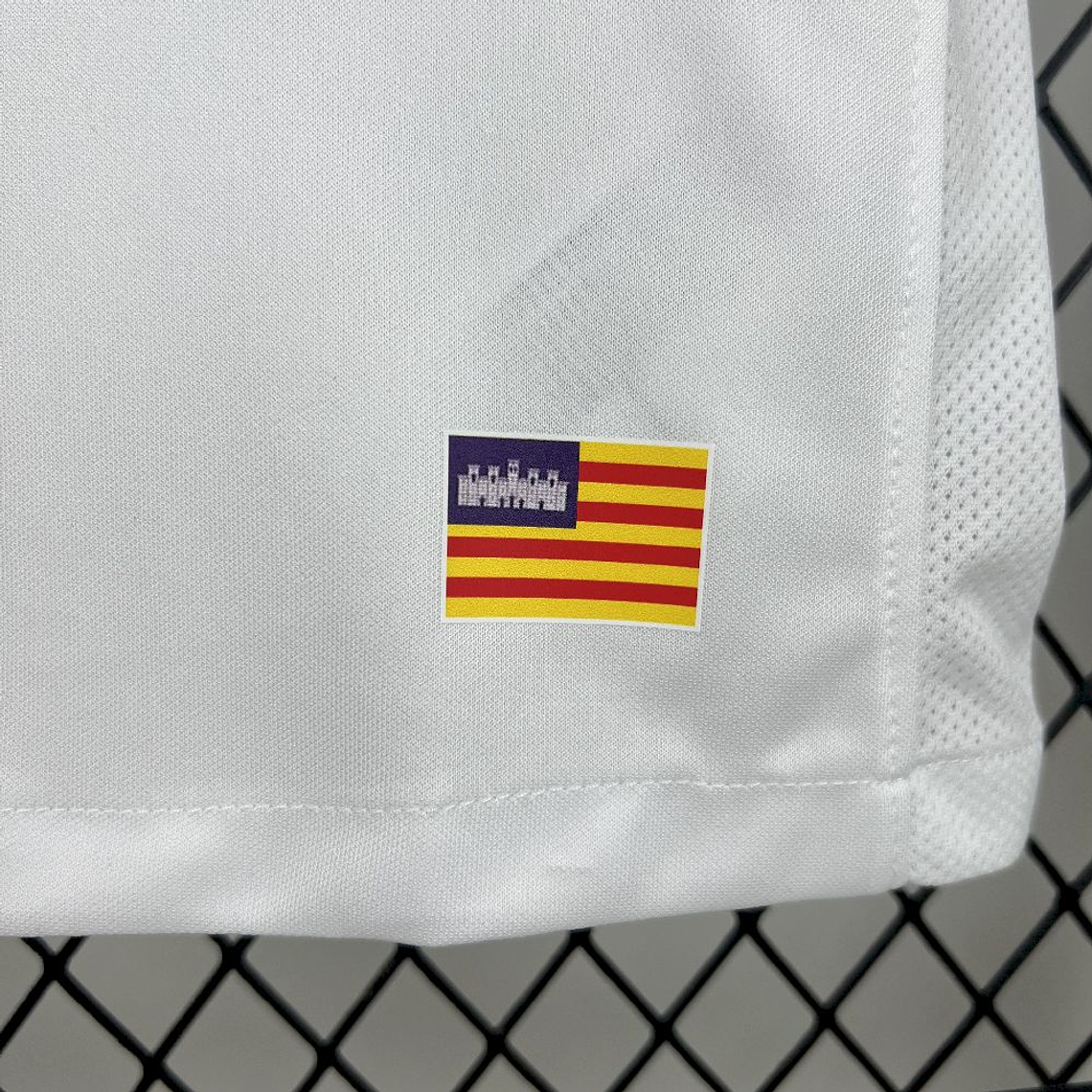 Mallorca, Sezona 2025/2026, Gostujući Dres