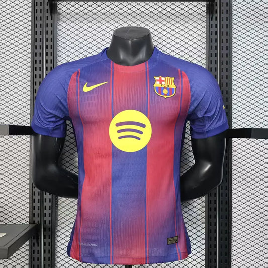 Barcelona, Sezona 2025/2026, Domaći Dres