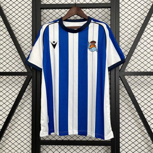 Real Sociedad, Sezona 2025/2026, Domaći Dres