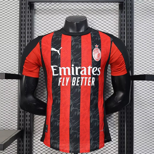 AC Milan, Sezona 2025/2026, Domaći Dres